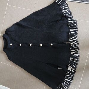 Vintage Hand Knit Fringe Hem Poncho Sweater Cape